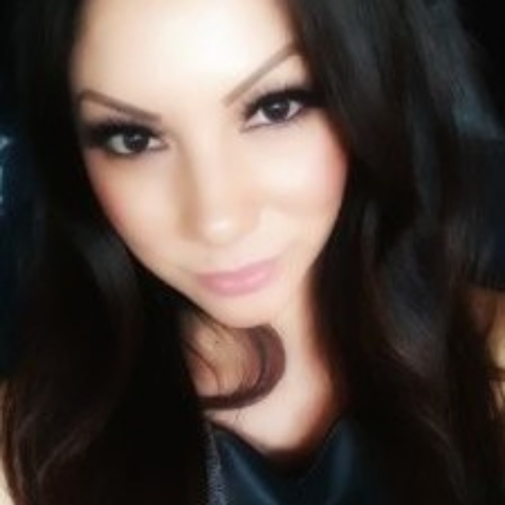 Meet your Posher, Liz